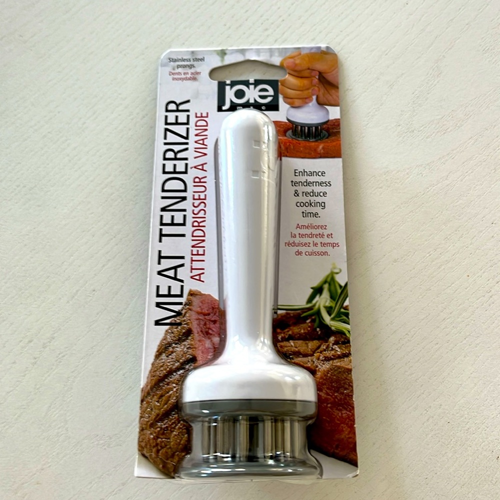 Joie, Meat Tenderizer in White, NEW - Picture 3 of 6